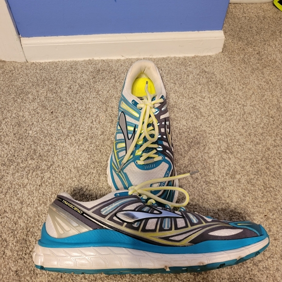 Women's Brooks Running shoes size 10 - Picture 7 of 11